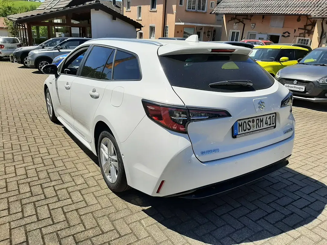 Suzuki Swace Hybrid 1.8 CVT Comfort - Thumbnail 4