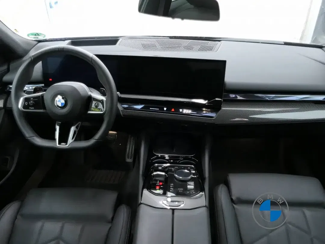 BMW 520 xDrive M Sport - Thumbnail 7