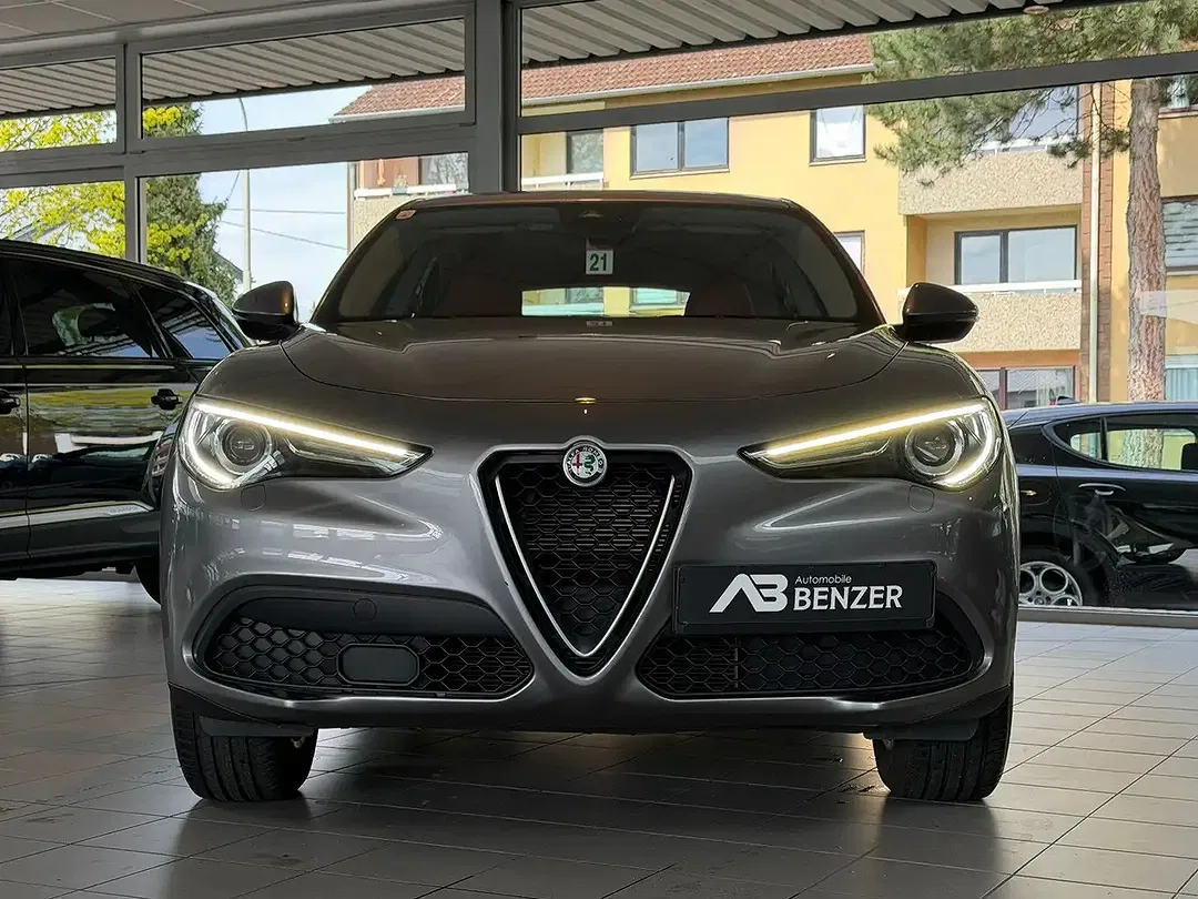 Alfa Romeo Stelvio AUT Q4 Super - foto 2