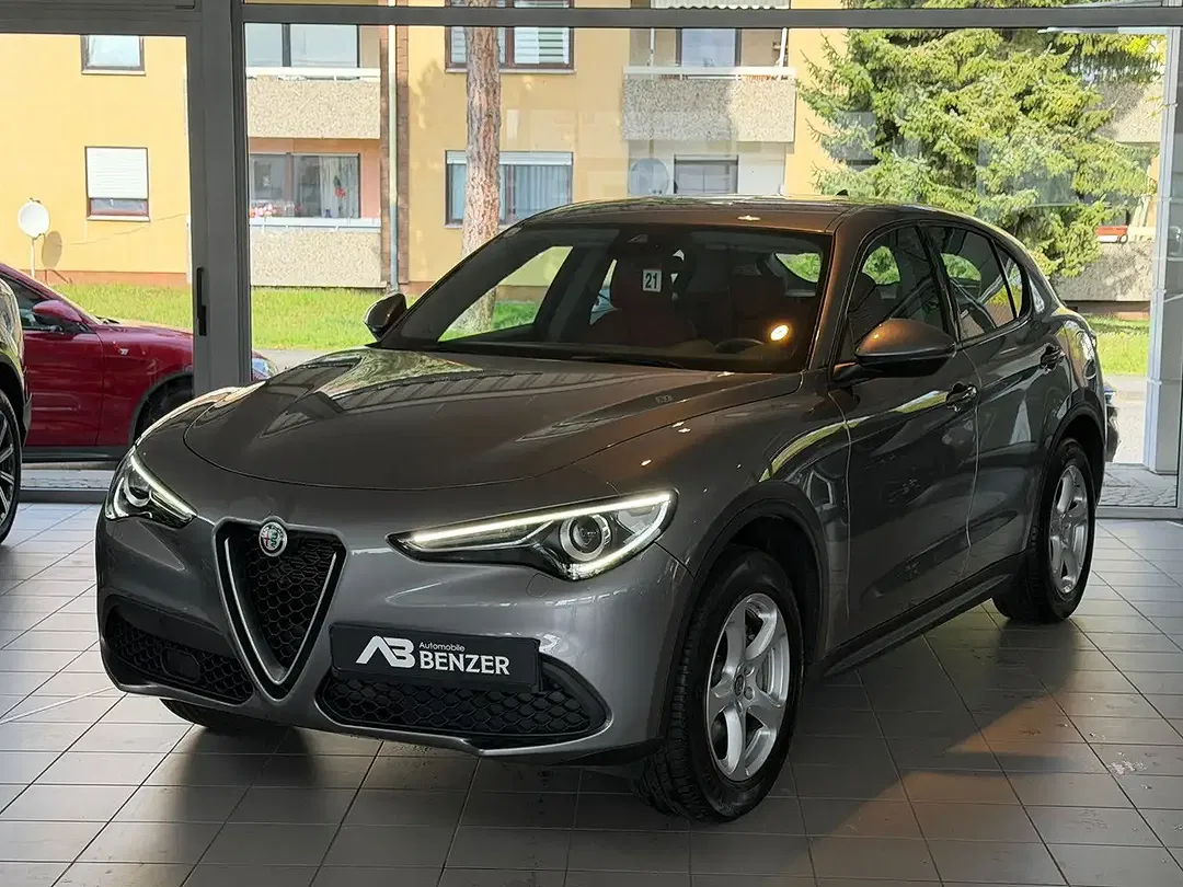 Alfa Romeo Stelvio AUT Q4 Super - Thumbnail 4