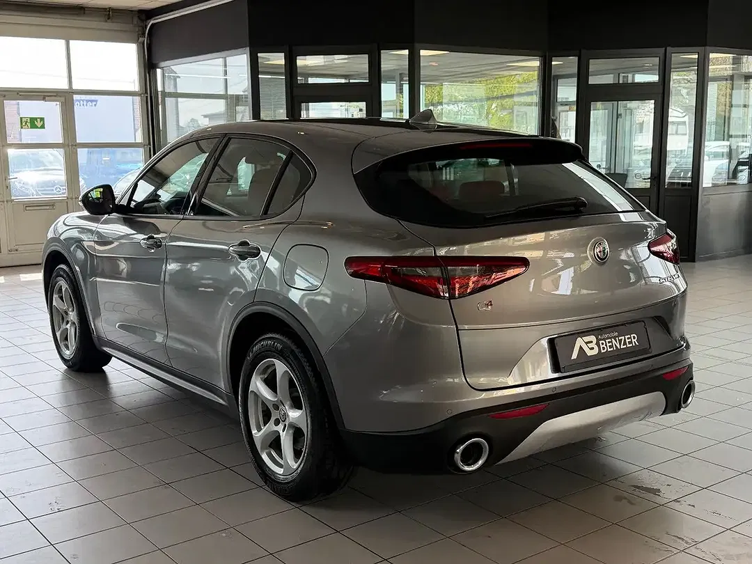 Alfa Romeo Stelvio AUT Q4 Super - Thumbnail 6