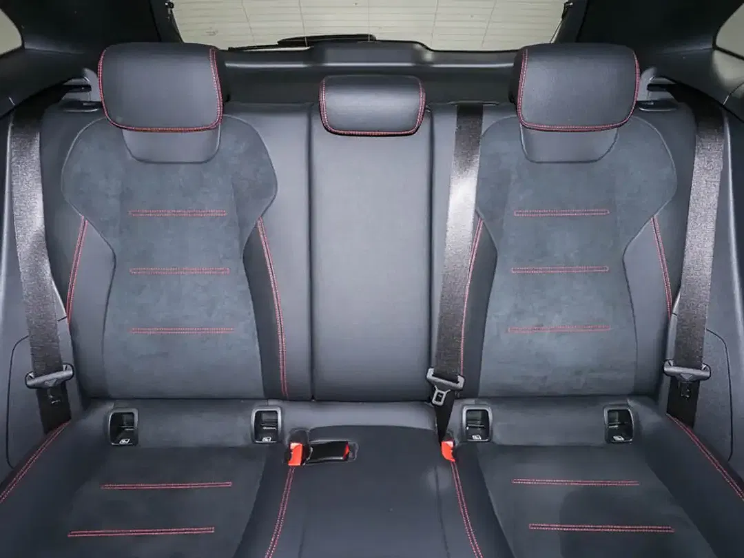 Mercedes-Benz GLA 200 AMG Line - Thumbnail 10
