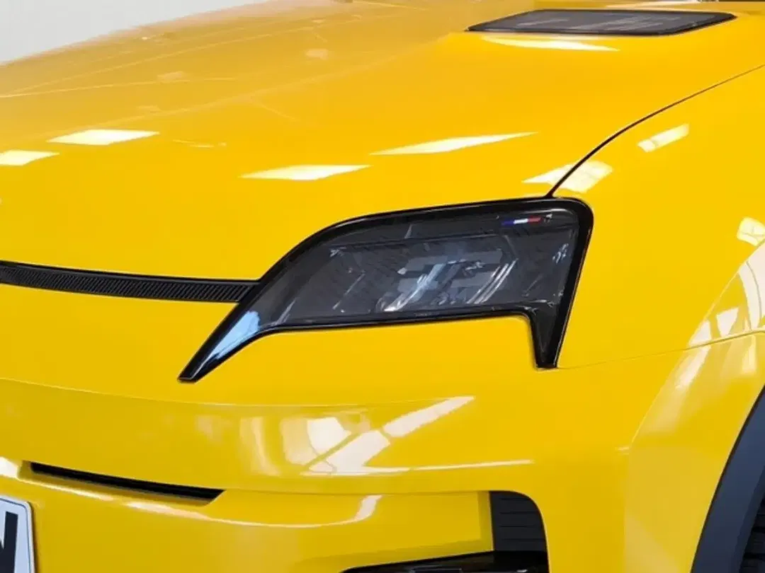 Renault R 5 E-Tech Techno Comfort - Thumbnail 4