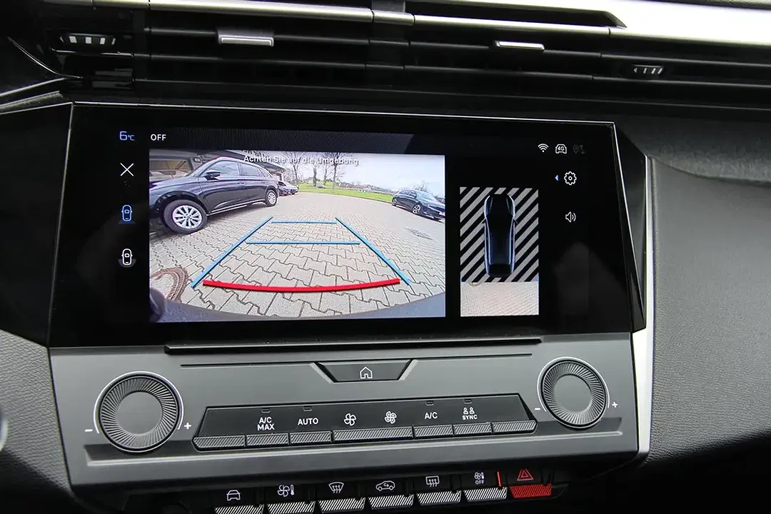 Peugeot 408 PHEV Allure - Thumbnail 11