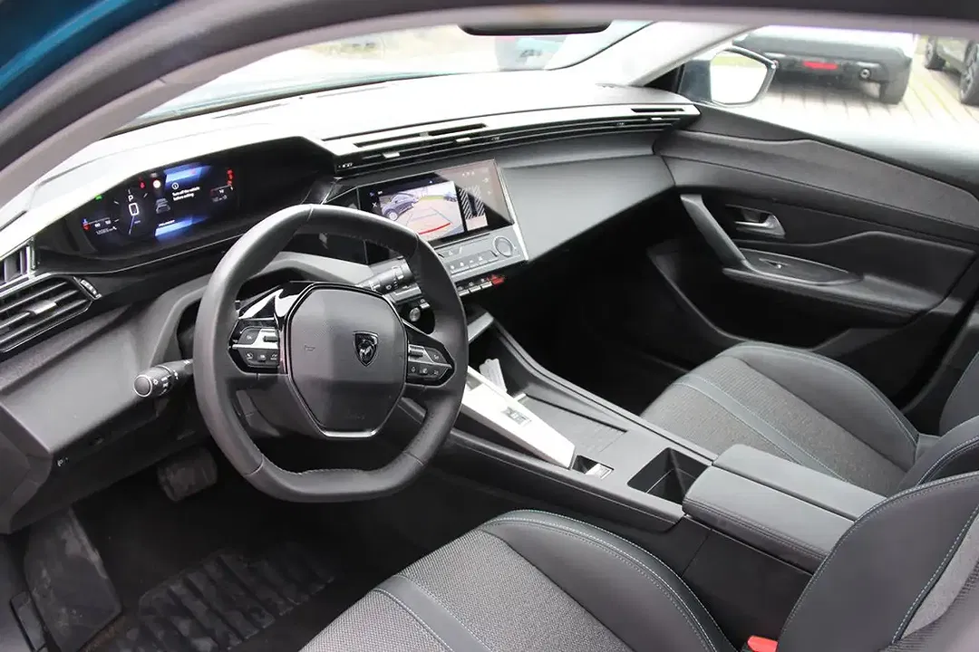 Peugeot 408 PHEV Allure - Thumbnail 7