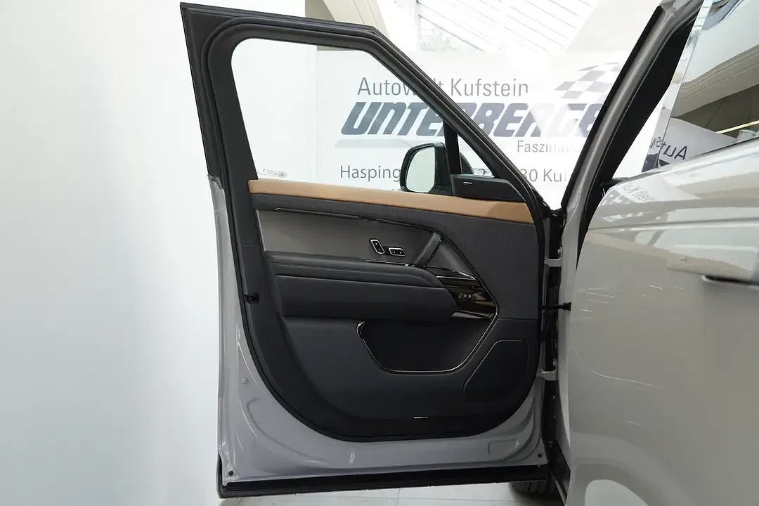 Land Rover Range Rover Sport 3.0 PHEV Dynamic SE - Thumbnail 16