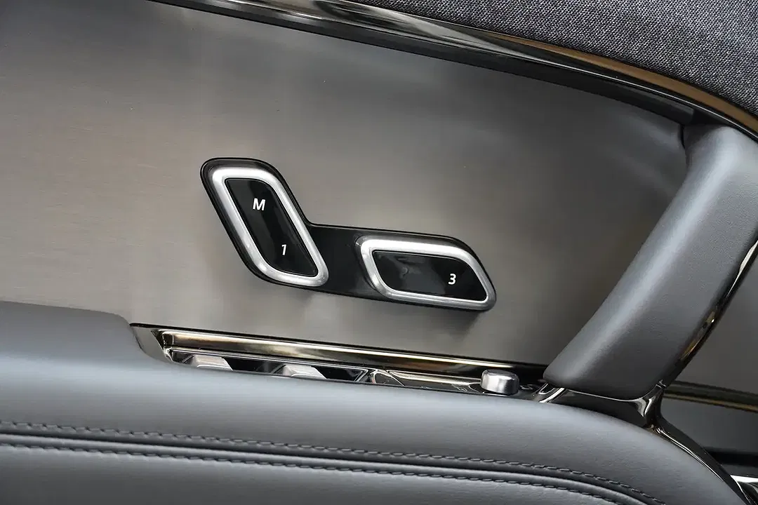 Land Rover Range Rover Sport 3.0 PHEV Dynamic SE - Thumbnail 18