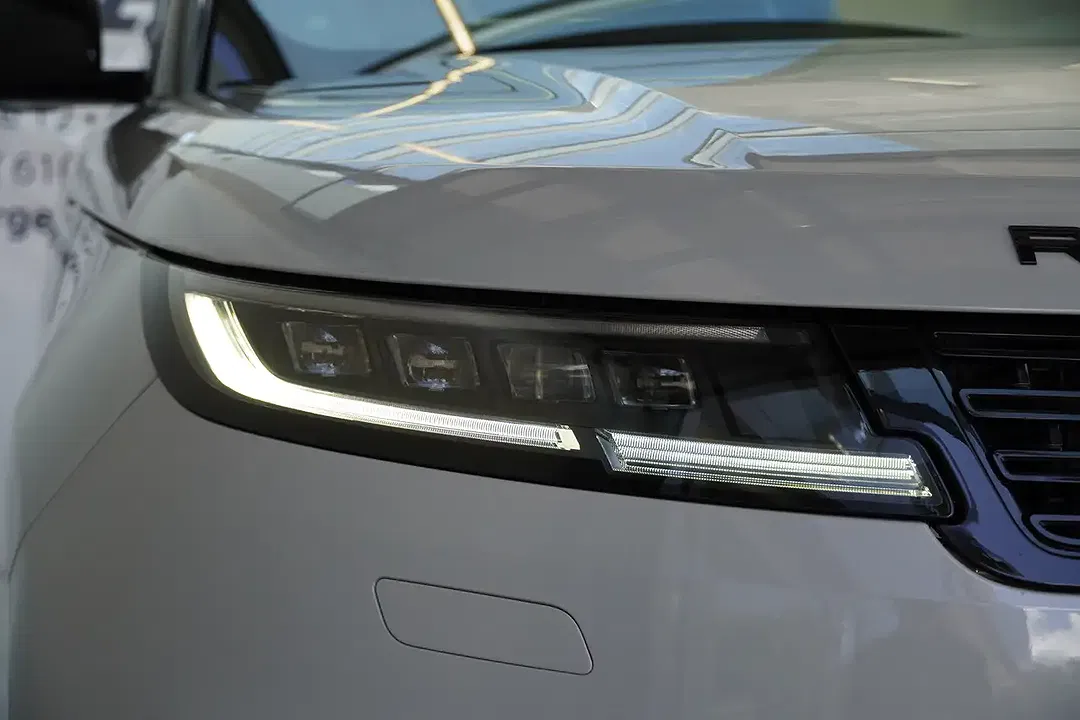 Land Rover Range Rover Sport 3.0 PHEV Dynamic SE - Thumbnail 5