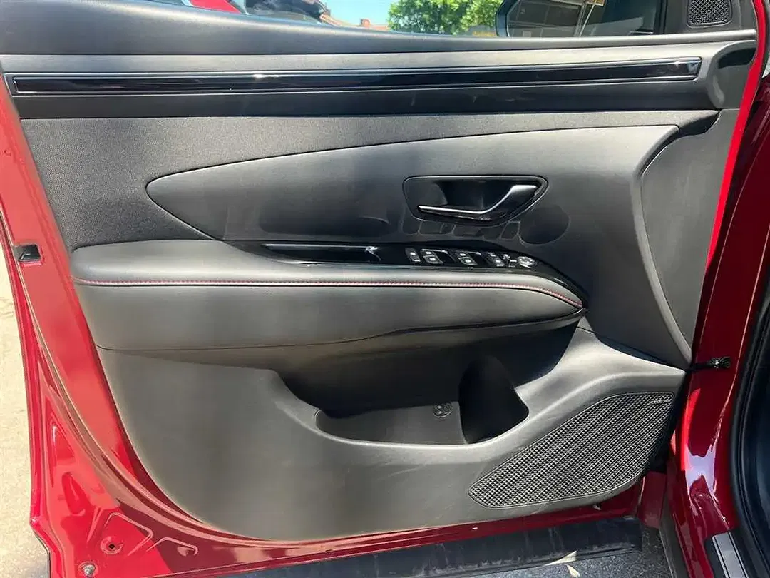 Hyundai TUCSON 4WD N Line - Thumbnail 11