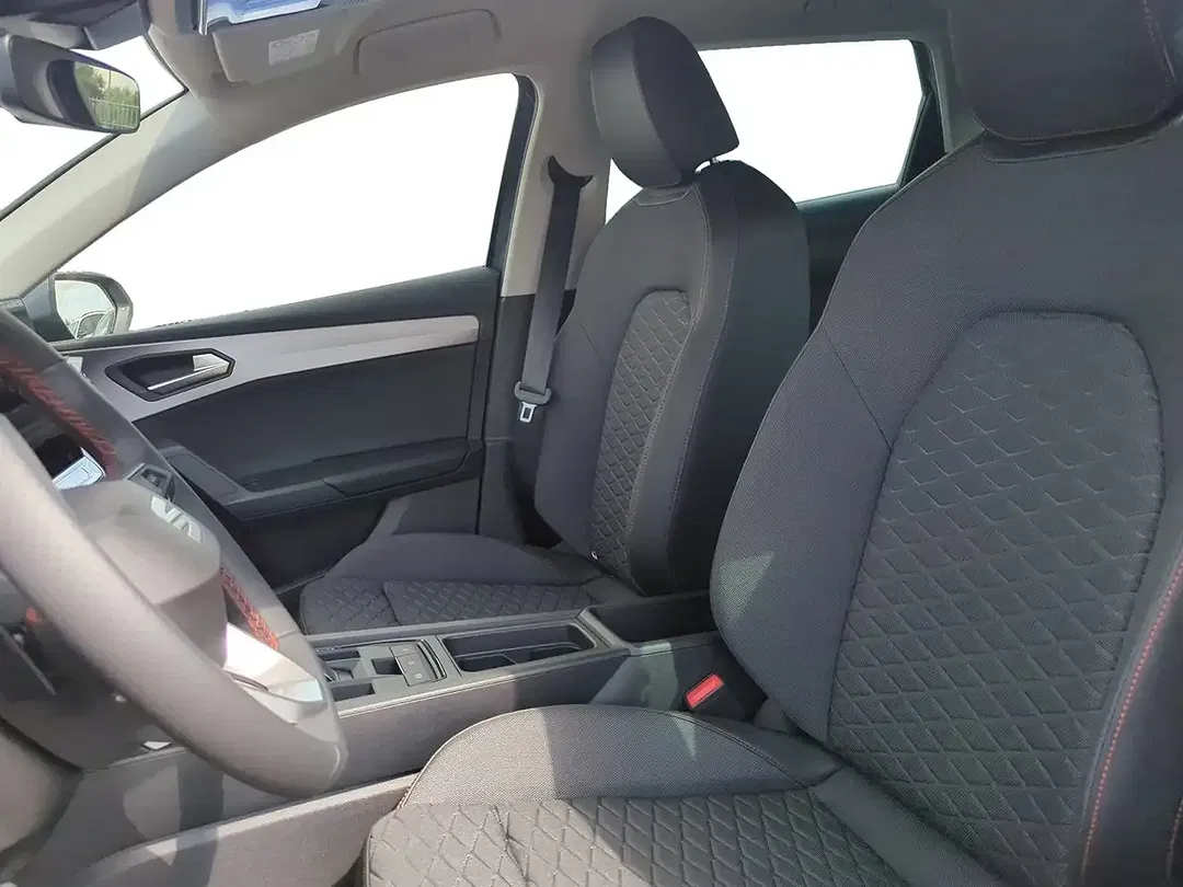 SEAT Leon 1.5 eTSI DSG FR - Thumbnail 8