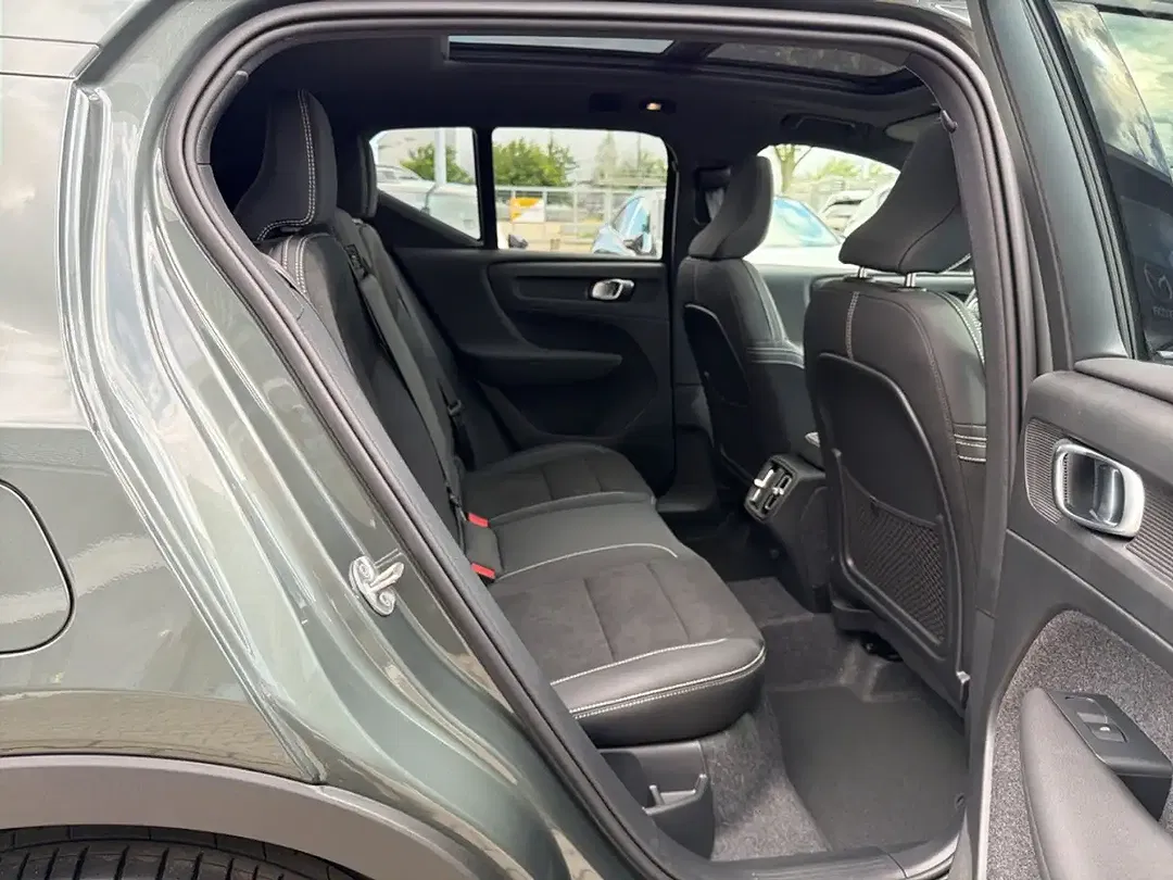 Volvo XC40 B4 Ultra Dark - foto 15