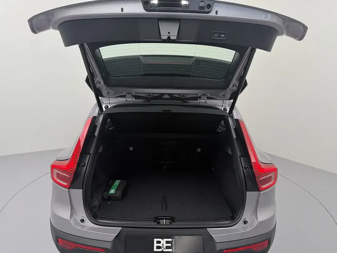 Volvo XC40 B3 Plus Dark - Thumbnail 13