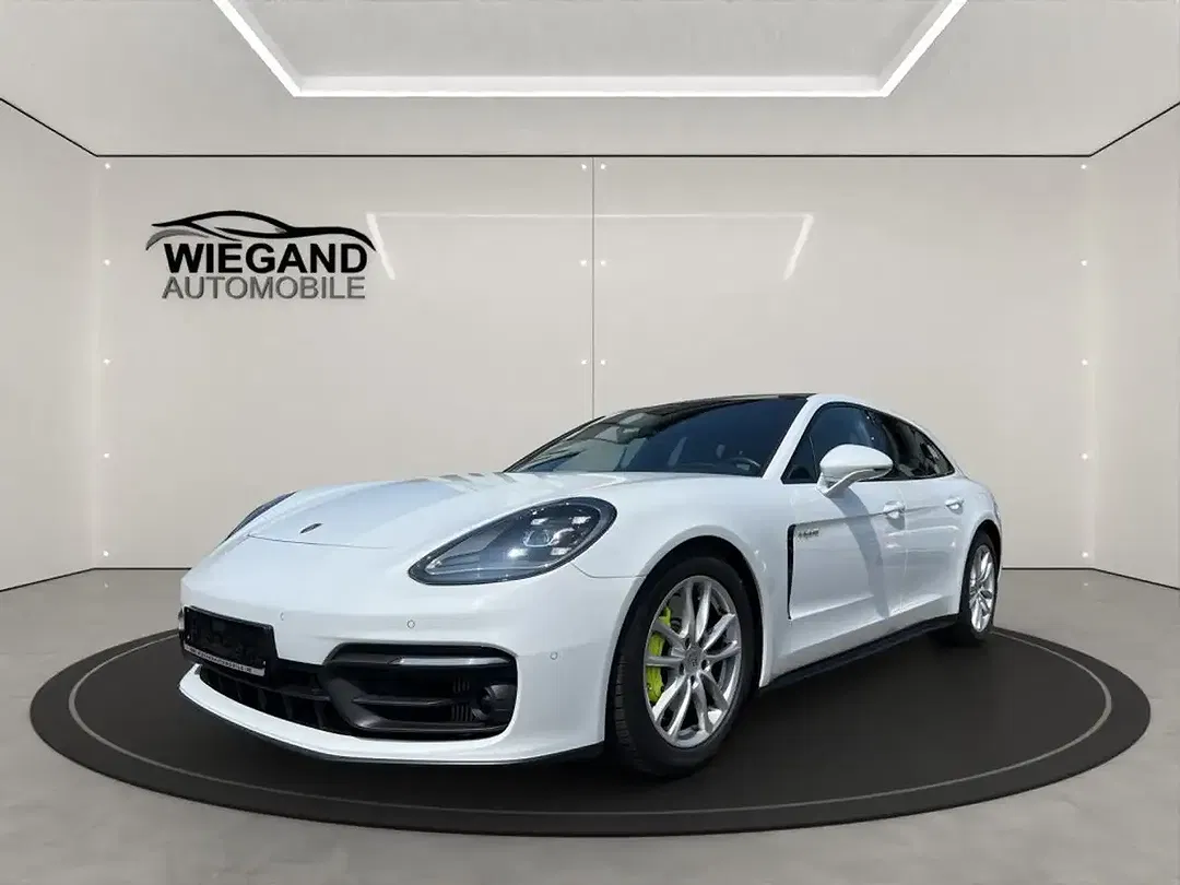 Porsche Panamera E-Hybrid 4 Sport Turismo - foto 1