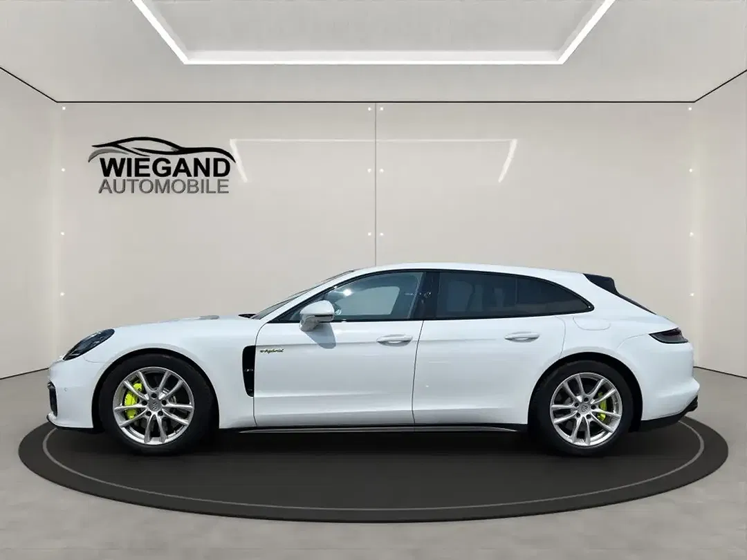 Porsche Panamera E-Hybrid 4 Sport Turismo - foto 2