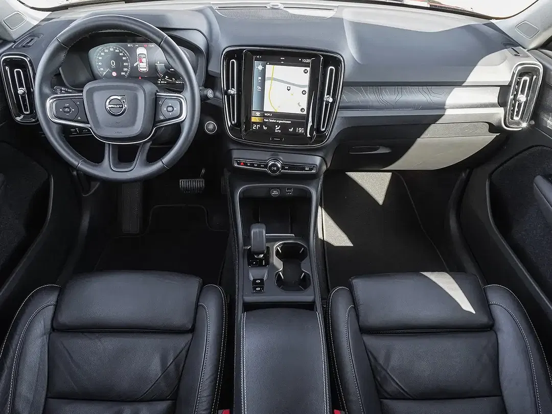Volvo XC40 T4 PHEV Hybrid Core - Thumbnail 9