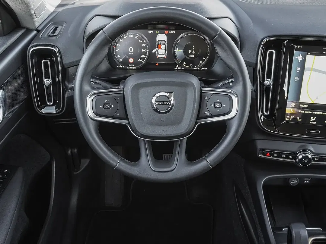 Volvo XC40 T4 PHEV Hybrid Core - Thumbnail 10