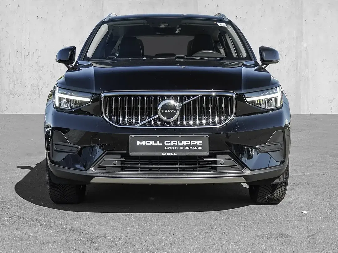 Volvo XC40 T4 PHEV Hybrid Core - Thumbnail 2