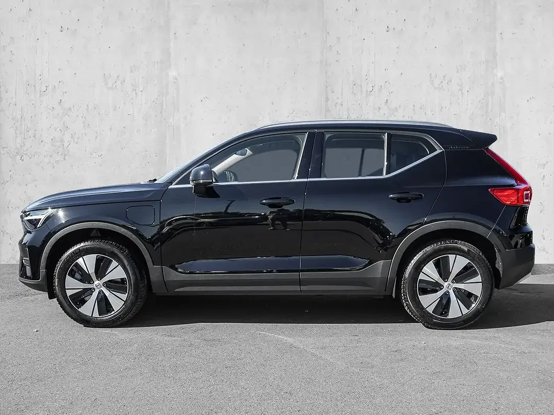 Volvo XC40 T4 PHEV Hybrid Core - Thumbnail 4