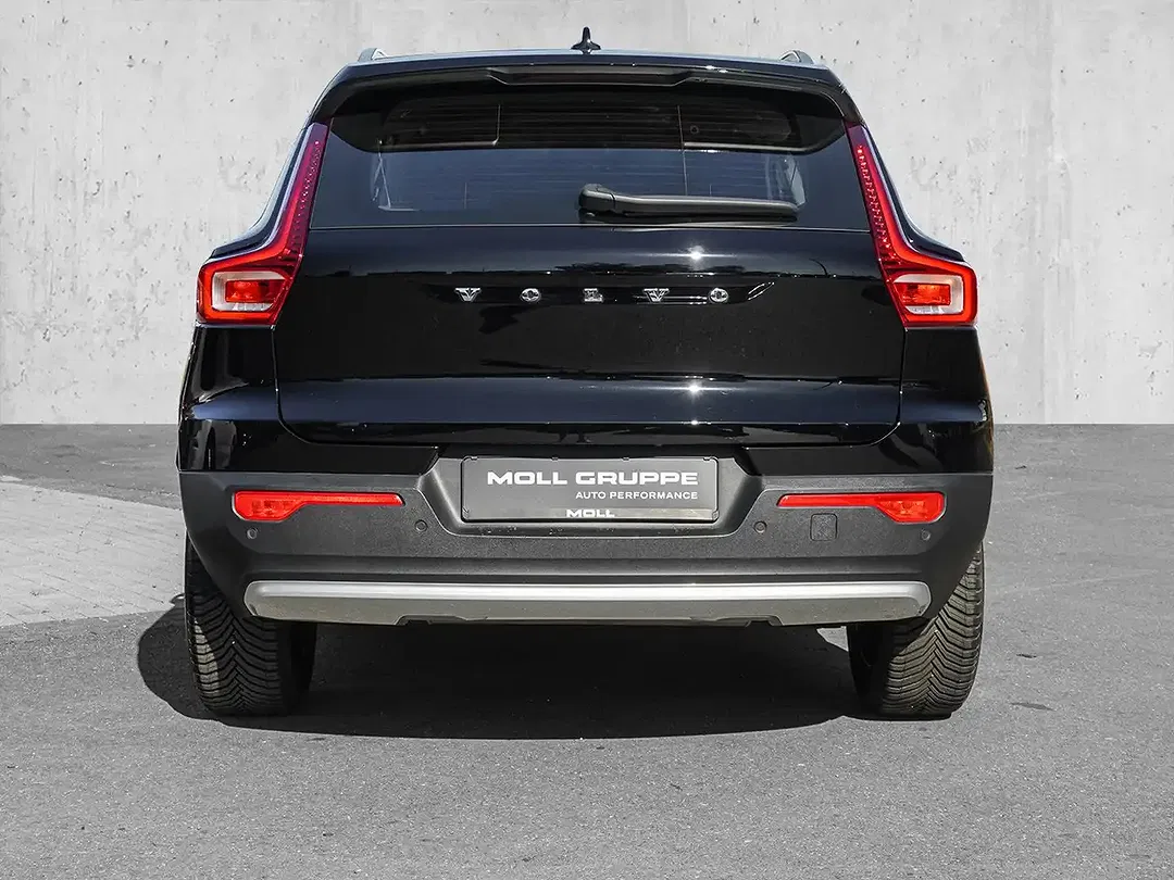 Volvo XC40 T4 PHEV Hybrid Core - Thumbnail 5