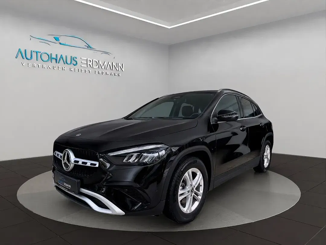 Mercedes-Benz GLA 200 AUT - foto 1