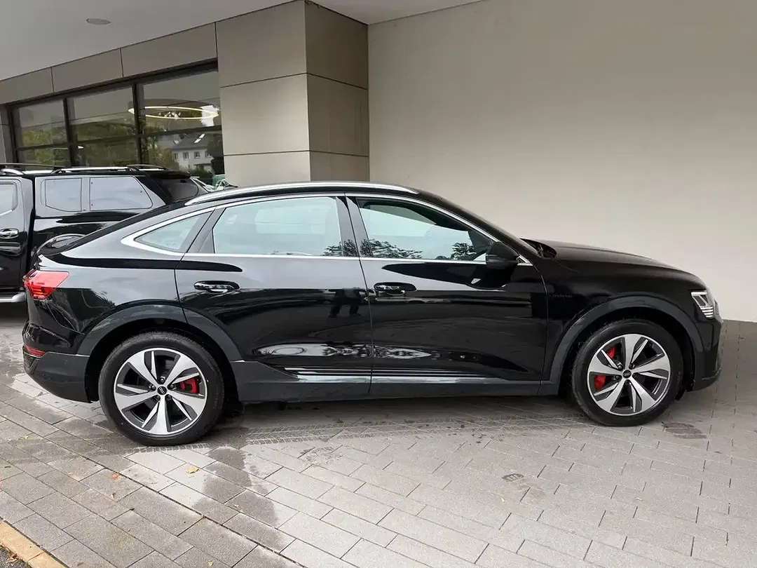 Audi Q8 50 e-tron quattro Sportback advanced - Thumbnail 4