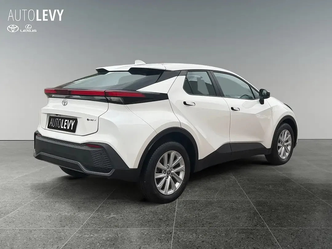 Toyota C-HR Hybrid - Thumbnail 5