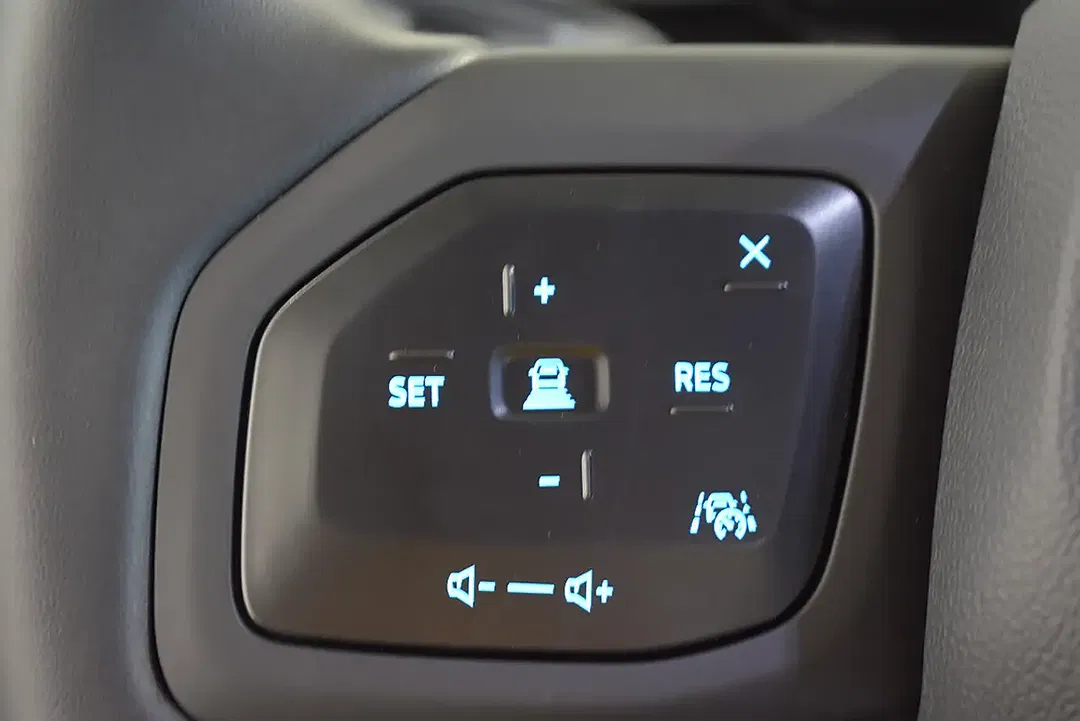 Ford Explorer Select - Thumbnail 11