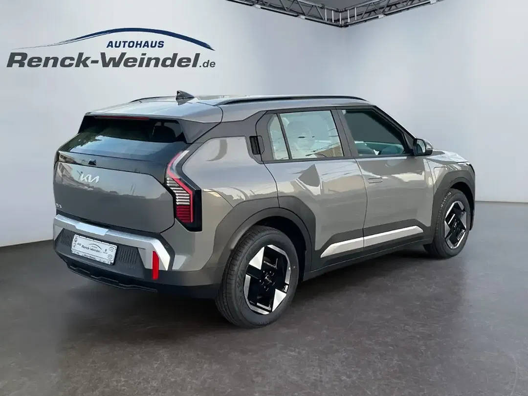 Kia EV3 Air - Thumbnail 3