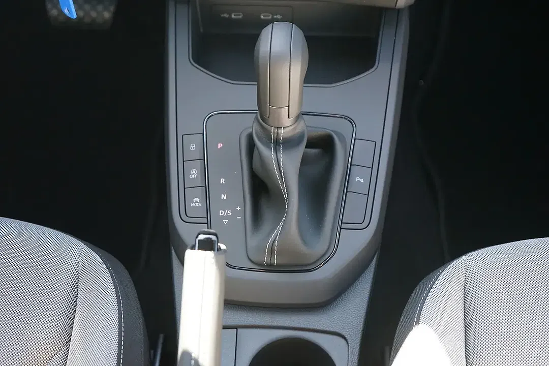 SEAT Ibiza 1.0 TSI DSG FR - Thumbnail 11