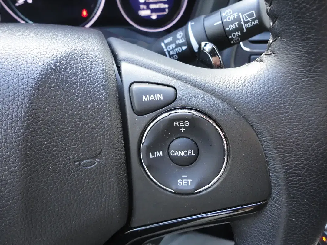 Honda HR-V 1.5 i-VTEC CVT Elegance - Thumbnail 11