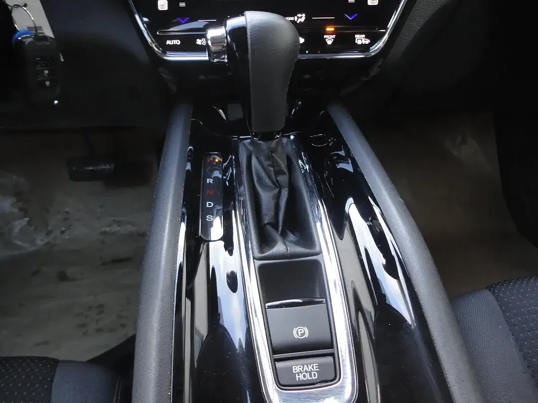 Honda HR-V 1.5 i-VTEC CVT Elegance - Thumbnail 14