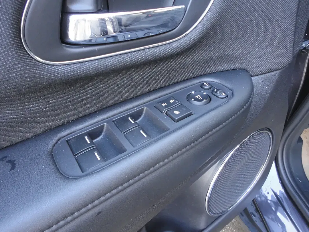 Honda HR-V 1.5 i-VTEC CVT Elegance - Thumbnail 7