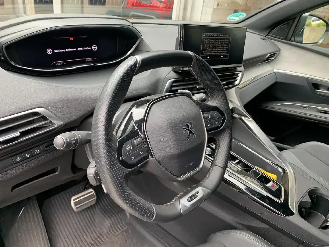 Peugeot 3008 GT - Thumbnail 7