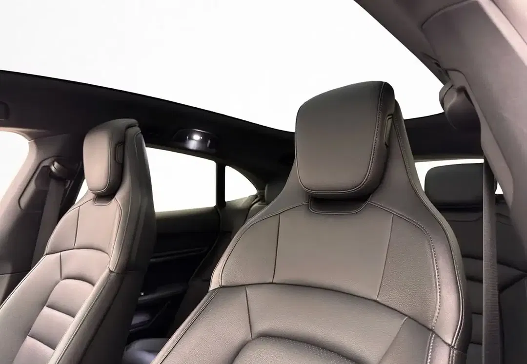 Porsche Taycan 4 Cross Turismo Plus - Thumbnail 11