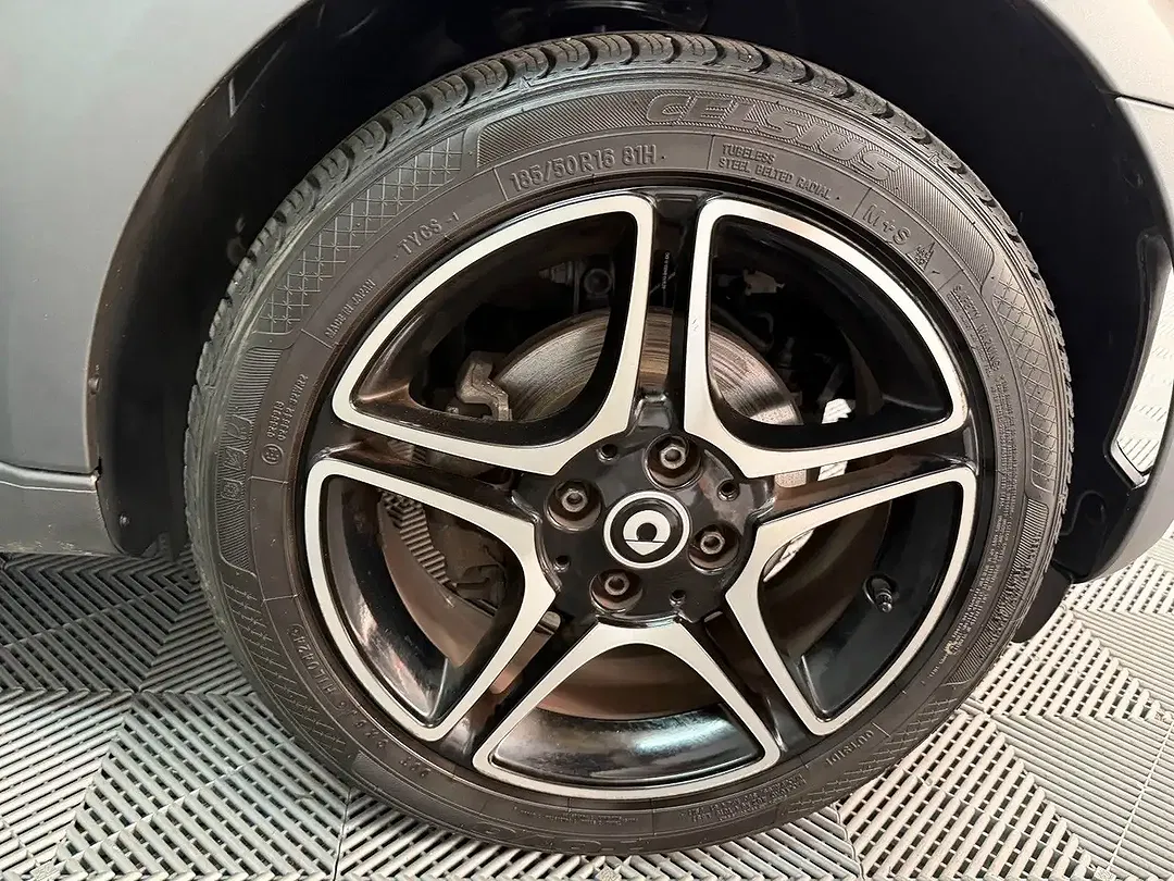 smart forTwo - Thumbnail 9