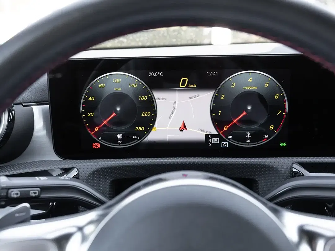 Mercedes-Benz CLA 200 AMG - Thumbnail 10