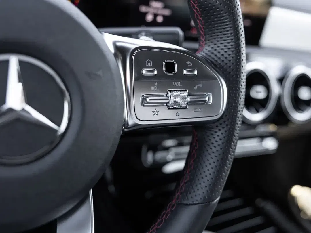 Mercedes-Benz CLA 200 AMG - Thumbnail 9