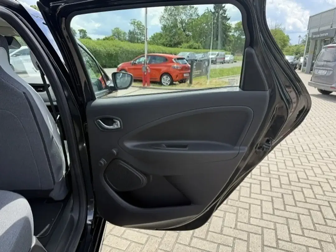 Renault ZOE R110 Z.E. 50 Experience - Thumbnail 10