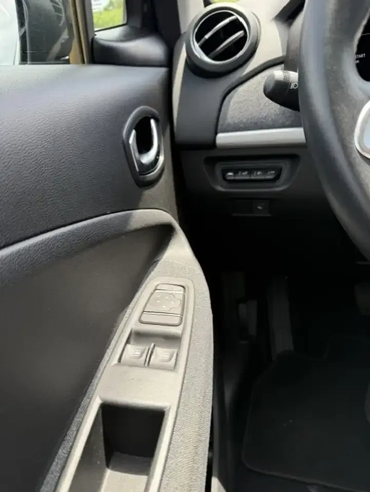 Renault ZOE R110 Z.E. 50 Experience - Thumbnail 11