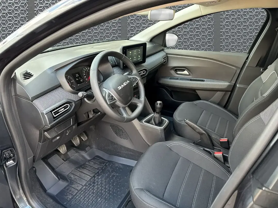 Dacia Logan TCe Expression - Thumbnail 6