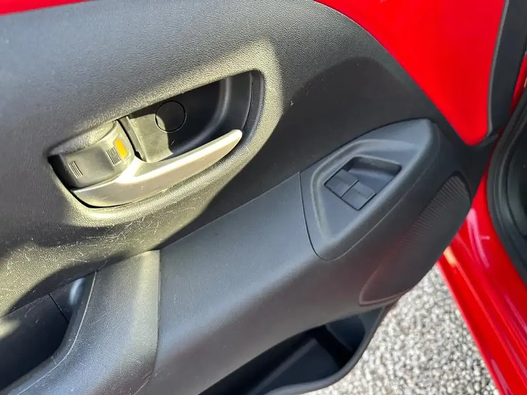 Toyota Aygo - Thumbnail 11