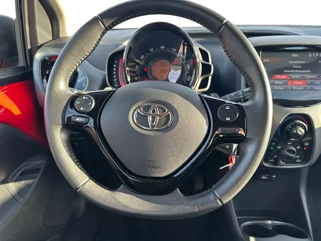 Toyota Aygo - Thumbnail 13