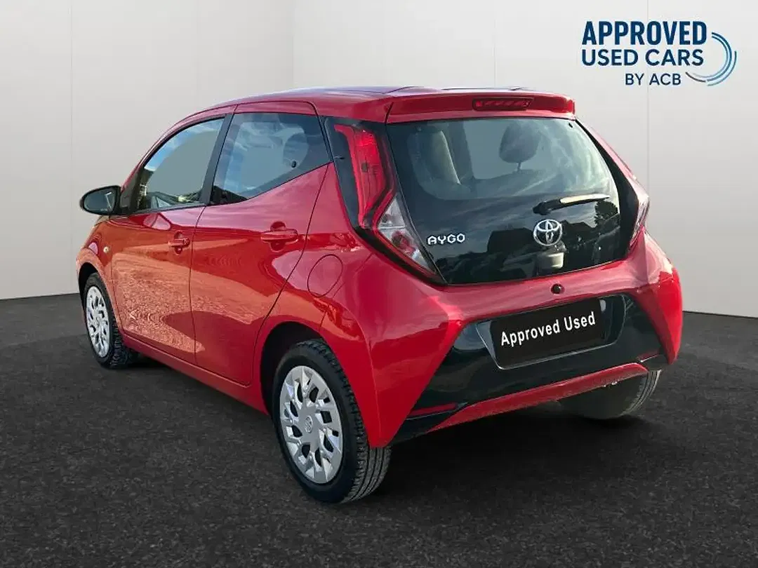 Toyota Aygo - Thumbnail 3