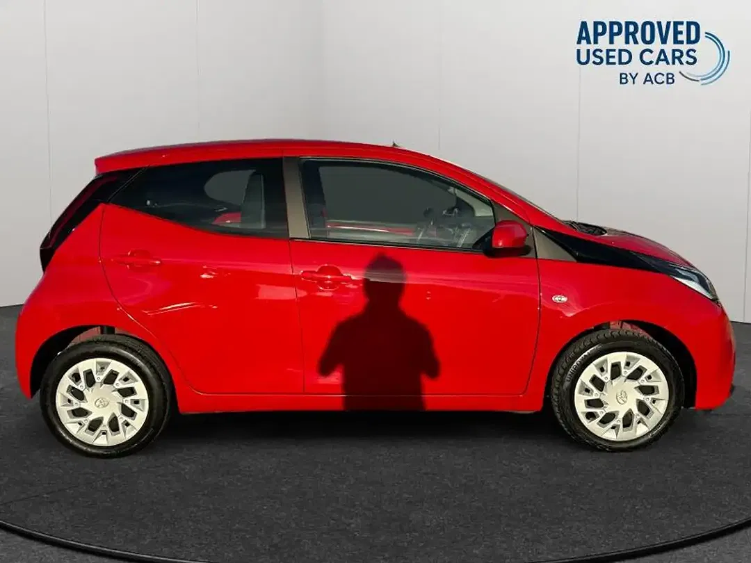 Toyota Aygo - Thumbnail 6