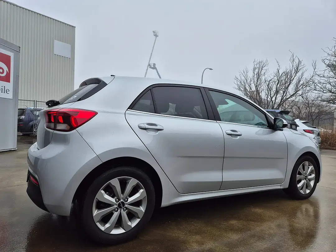 Kia Rio 1.0 - Thumbnail 11