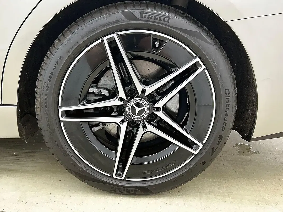 Mercedes-Benz C 180 AMG Line - Thumbnail 4