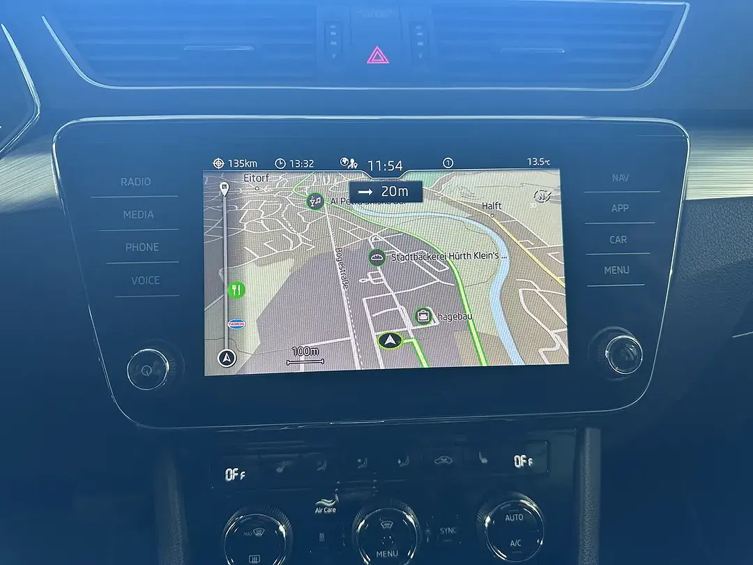 Skoda Superb iV Ambition - Thumbnail 14