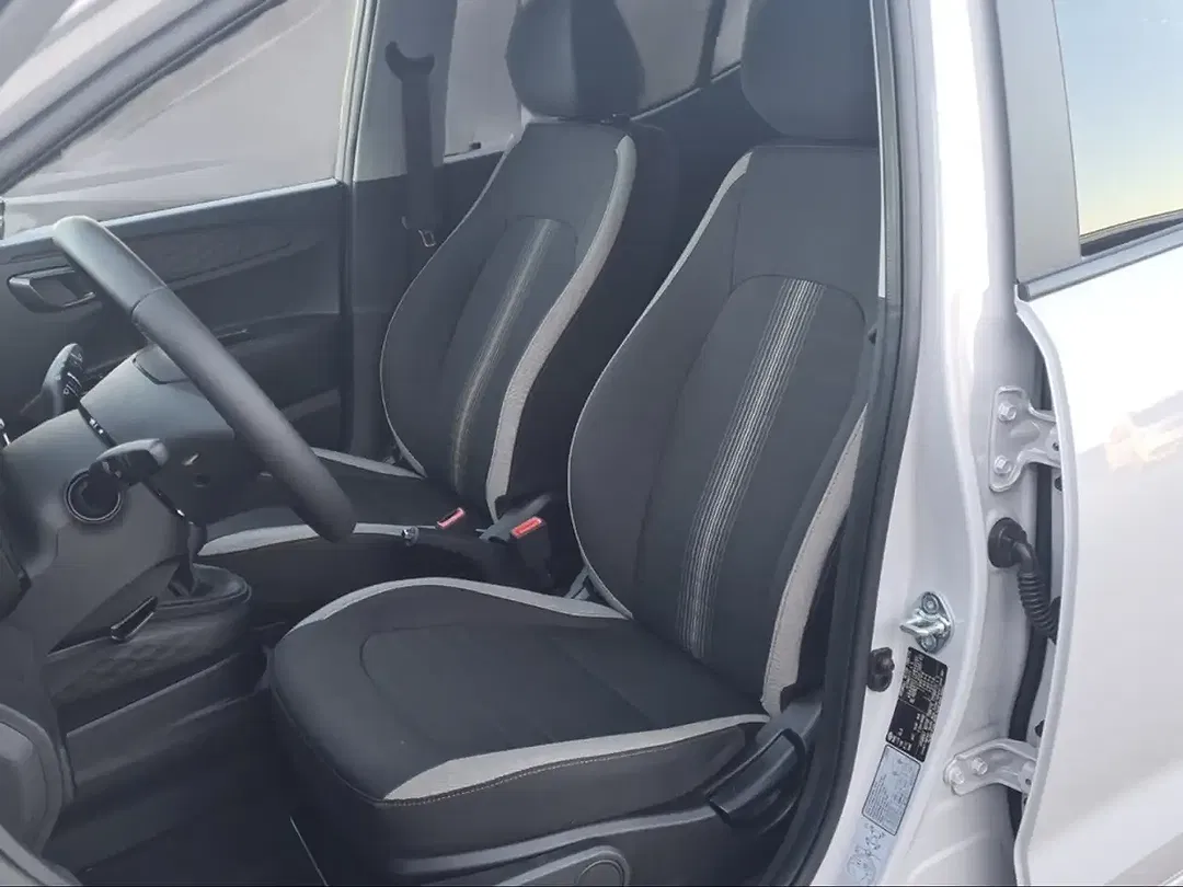 Hyundai i10 1.2 - Thumbnail 13