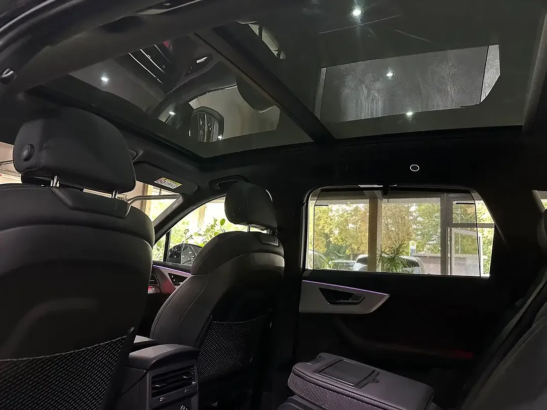 Audi SQ7 quattro - Thumbnail 14