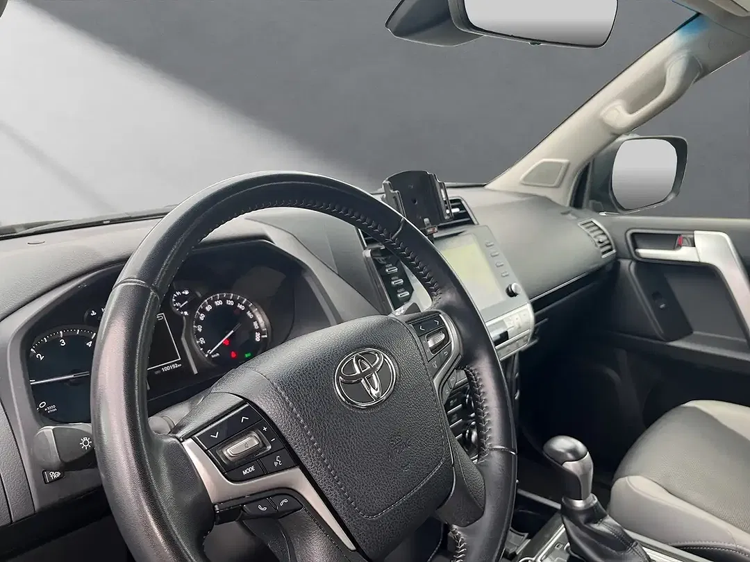 Toyota Land Cruiser 2.8 - Thumbnail 10
